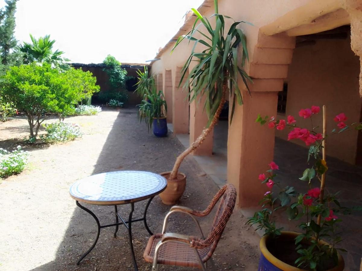 Auberge Bassou Nkob Exterior foto