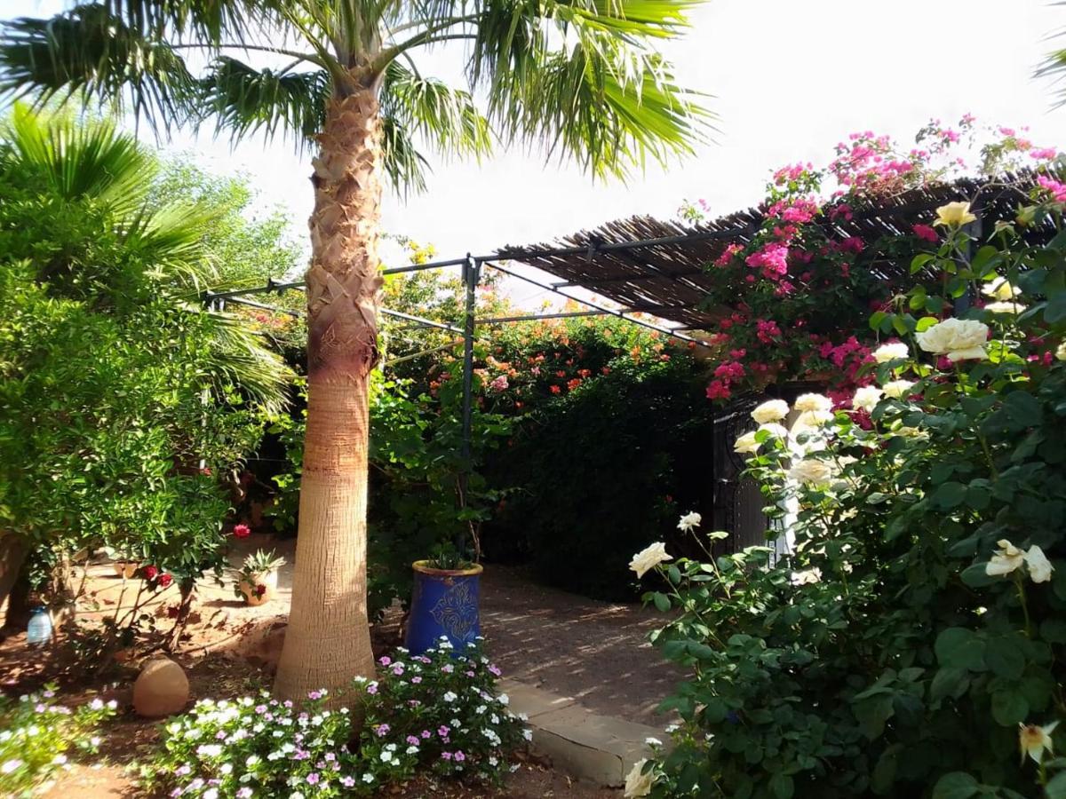 Auberge Bassou Nkob Exterior foto