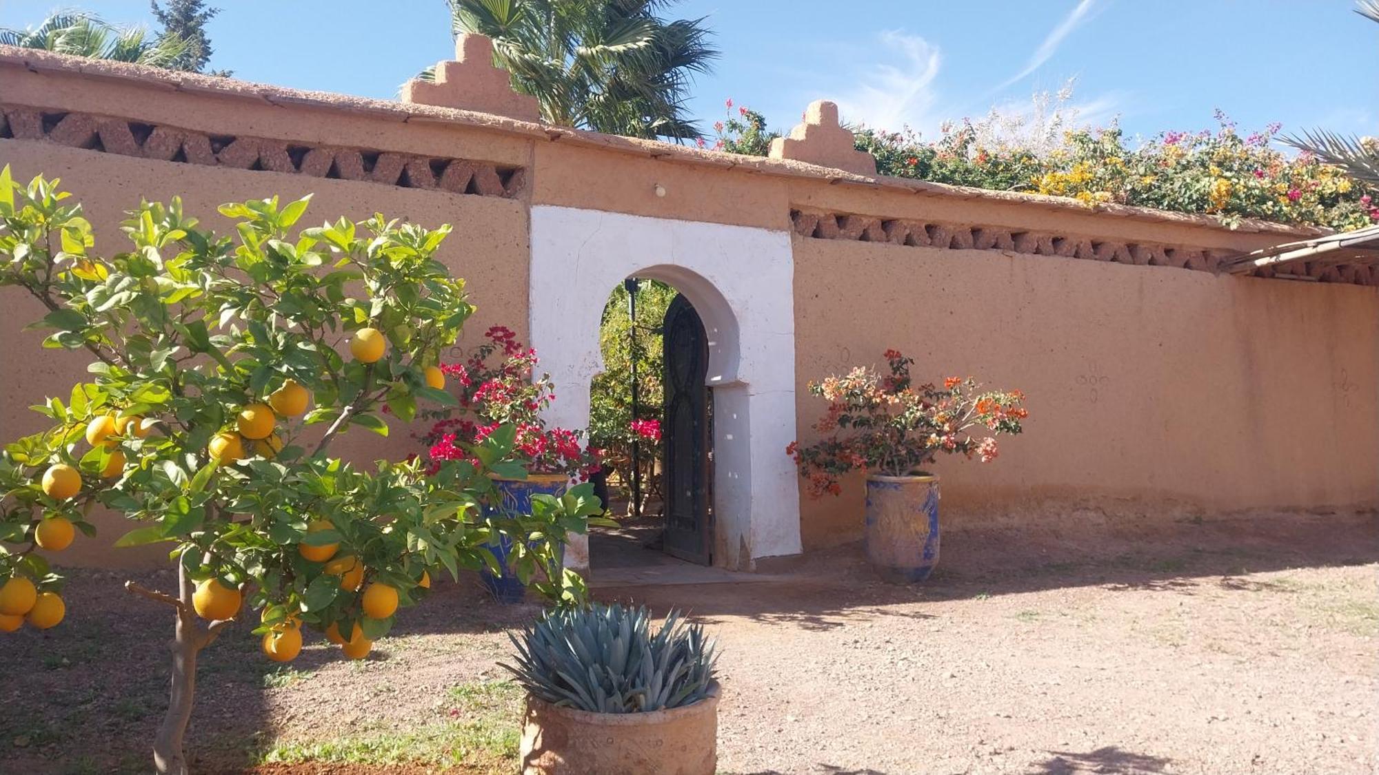 Auberge Bassou Nkob Exterior foto